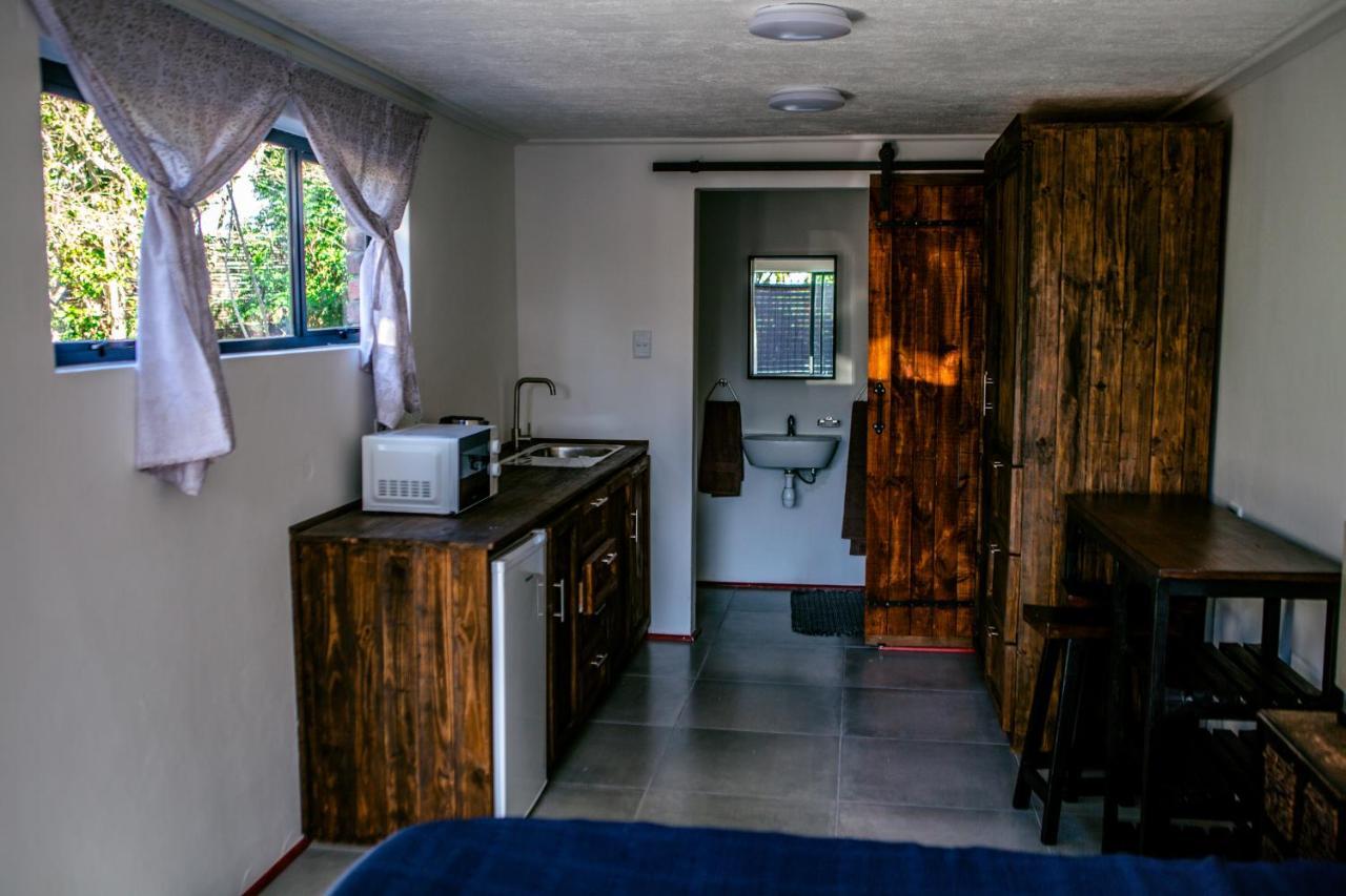Peaceful 1-Bedroom Flatlet, 10 Min From The Beach Cape Town Exterior photo