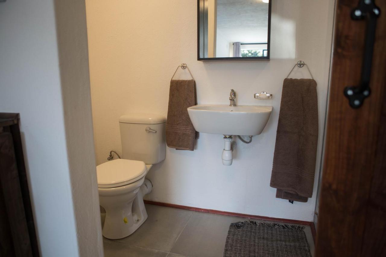 Peaceful 1-Bedroom Flatlet, 10 Min From The Beach Cape Town Exterior photo