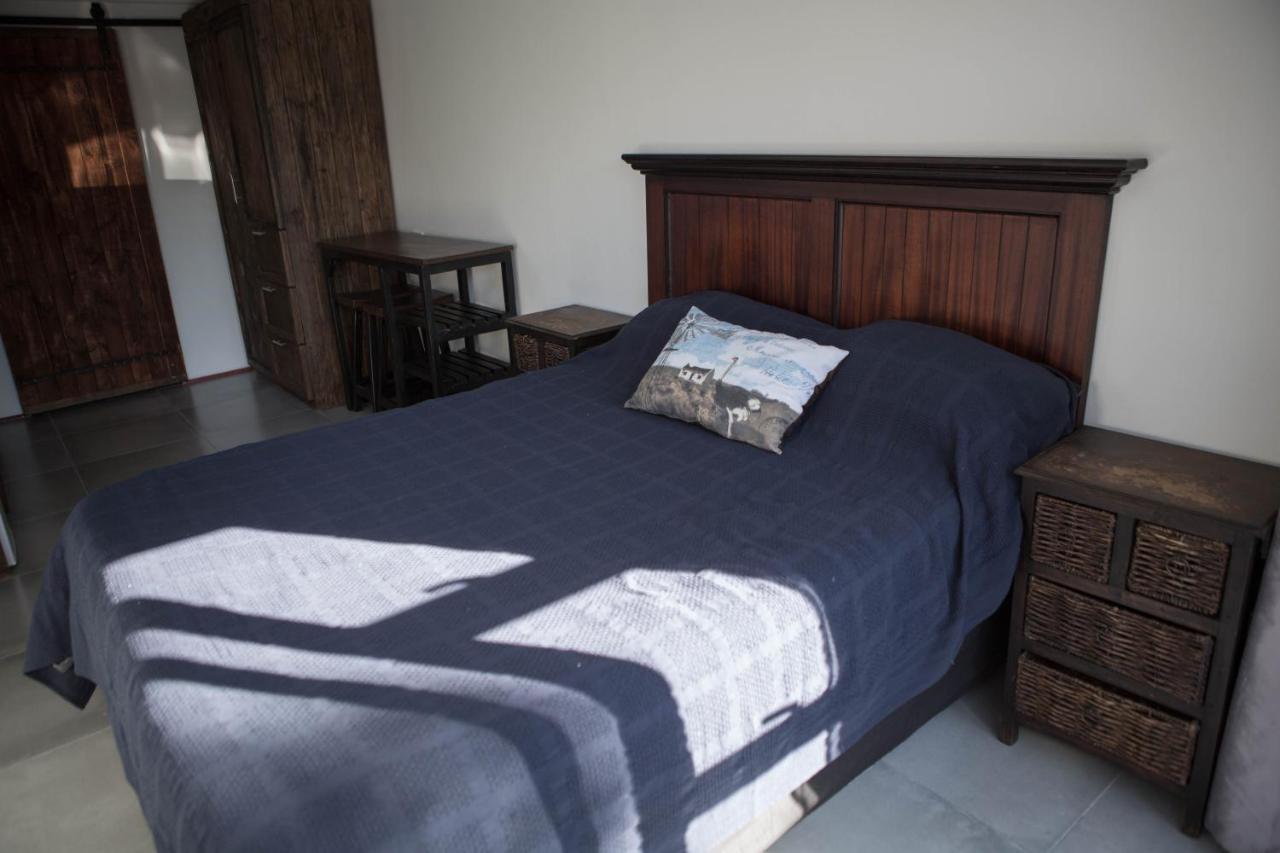 Peaceful 1-Bedroom Flatlet, 10 Min From The Beach Cape Town Exterior photo